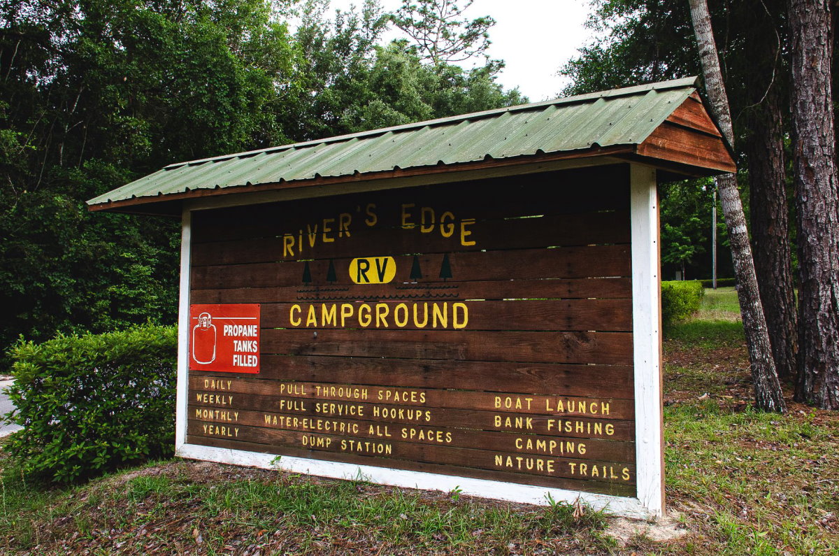 Rivers Edge entrance info River's Edge RV Campground